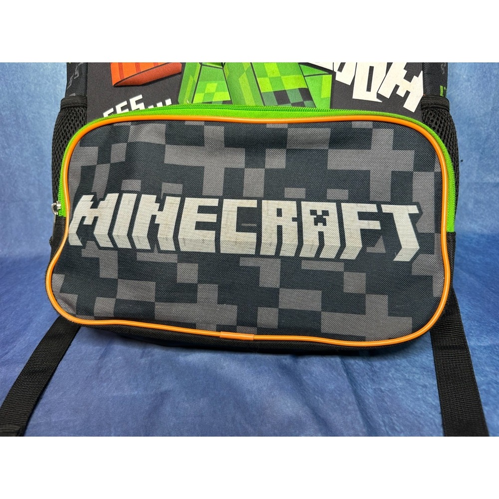 Minecraft Light Up 17" Creeper Backpack Flashing Lights TNT w/ Creeper Lunch Bag - Picture 5 of 17